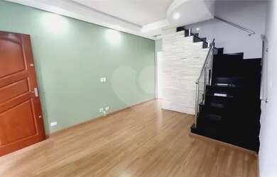 Imagem: A casa possui 2 Dormitórios, 3 Banheiros, 2 Vagas na garagem