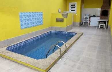 Imagem: A casa possui 1 Dormitório, 1 Vaga na garagem e está localizado