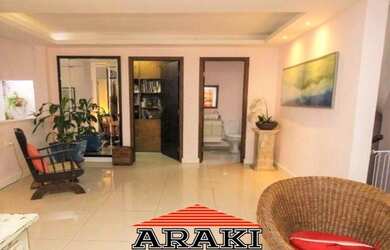 Imagem 7: Alto Padrão. Guarda roupa, Lareira, 5 Vagas na garageme4 Dormitórios