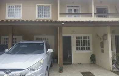 Imagem: A casa em condomínio possui 3 Dormitórios, 3 Banheiros, 2