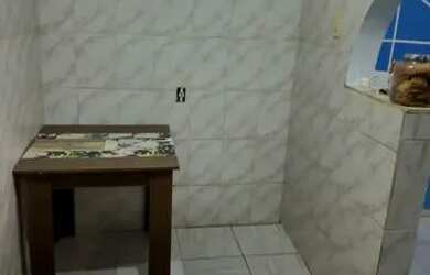 Imagem: A casa possui 1 Dormitório, 1 Banheiro e está localizado