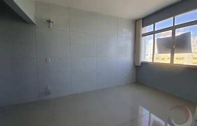 Imagem 2: Apartamento para venda possui 57 metros quadrados com 1 quarto em Centro - Florianópolis