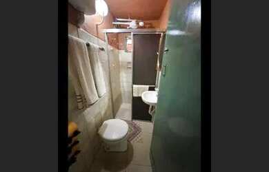 Imagem: A casa possui 2 Dormitórios, 1 Banheiro e está localizado