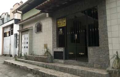 Imagem: A casa possui 1 Dormitório, 1 Banheiro e está localizado