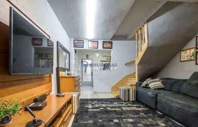 Imagem: A casa possui 2 Dormitórios, 1 Banheiro, 2 Vagas na garagem