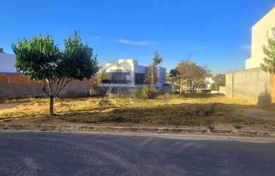 Imagem 8: Terreno plano em condomínio fechado