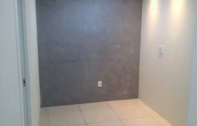 Imagem: O apartamento possui 1 Dormitório, 1 Banheiro, 1 Vaga na garagem