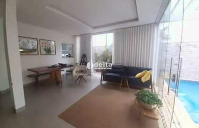 Imagem 13: Casa no condomínio Jardins Barcelona disponível para venda em Uberlândia-MG