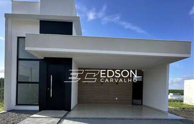 Imagem: A casa em condomínio possui 3 Dormitórios, 2 Banheiros, 2