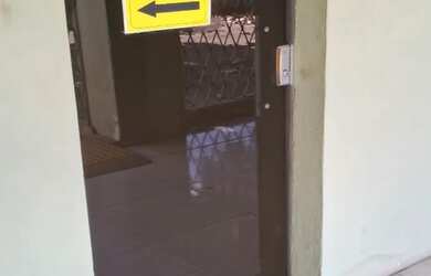 Imagem: A casa possui 3 Dormitórios, 2 Banheiros, 1 Vaga na garagem