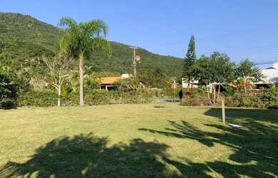Imagem 6: Maravilhoso terreno de esquina à venda em condomínio na Cachoeira do Bom Jesus - localizaç
