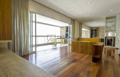 Imagem: O apartamento possui 3 Dormitórios, 4 Banheiros, 3 Vagas na