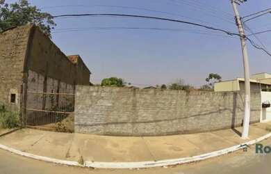 Imagem: O terreno possui 450m² de Área, Imóvel novo e está localizado