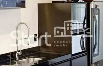 Imagem: A casa possui 2 Dormitórios, 2 Banheiros, 2 Vagas na garagem