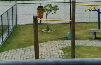 Imagem: O apartamento possui 2 Dormitórios, 1 Banheiro, 2 Vagas na