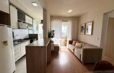 Imagem: O apartamento possui 2 Dormitórios, 1 Banheiro, 1 Vaga na garagem