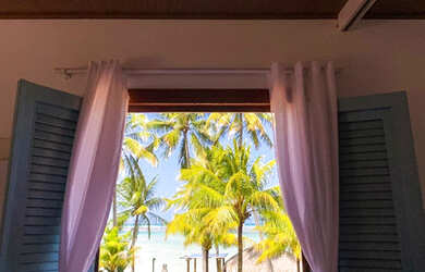 Imagem: A casa possui 5 Dormitórios e 5 Vagas na garagem e está localizado