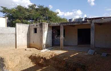 Imagem 11: Casa inacabada no Portal Vila Rica