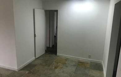 Imagem 6: Barramares - Posto 4 na Orla da Barra da Tijuca Andar alto