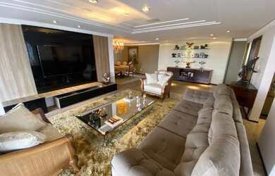 Imagem: O apartamento possui 4 Dormitórios, 5 Banheiros, 4 Vagas na