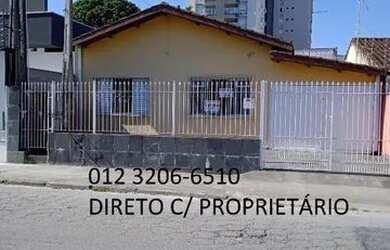 Imagem: A casa possui 2 Dormitórios, 2 Banheiros, 3 Vagas na garagem