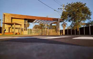 Imagem: O terreno possui 1.000m² de Área e está localizado em Serra