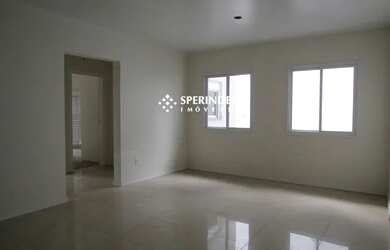 Imagem: O apartamento possui 3 Dormitórios, 1 Banheiro, 1 Vaga na garagem