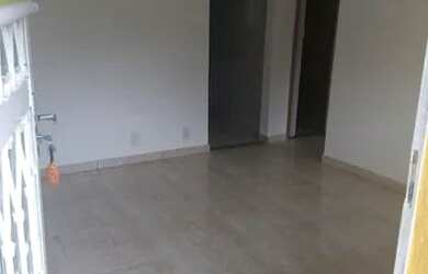 Imagem: A casa possui 2 Dormitórios, 1 Banheiro e está localizado