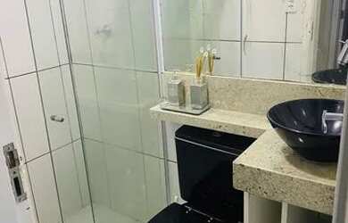 Imagem: O apartamento possui 2 Dormitórios, 1 Banheiro, 4 Vagas na