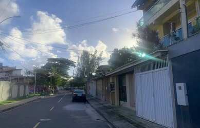 Imagem: A casa possui 3 Dormitórios, 2 Banheiros, 70m² de Área e