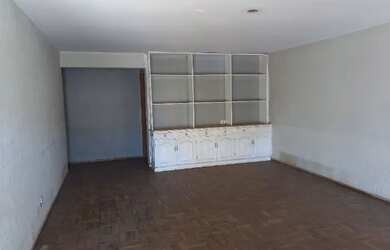 Imagem 4: Qnj 28 excelente casa de esquina frente a feira da Qnl/Qnj Oportunidade