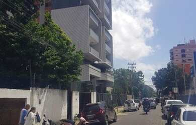 Imagem: O apartamento possui 4 Dormitórios, 3 Banheiros, 1 Vaga na