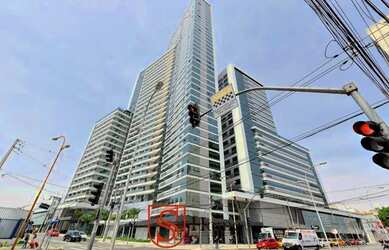 Imagem: O apartamento possui 1 Dormitório, 1 Banheiro, 1 Vaga na garagem