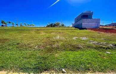 Imagem: O terreno possui 256m² de Área e está localizado em Jardins