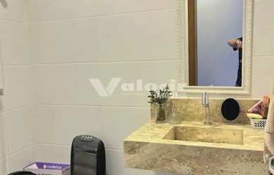 Imagem 8: Praia Noiva do Mar, pé direito diferenciado, com 2 dormitórios, sendo...