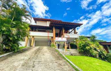 Imagem: A casa em condomínio possui 4 Dormitórios, 4 Banheiros, 1