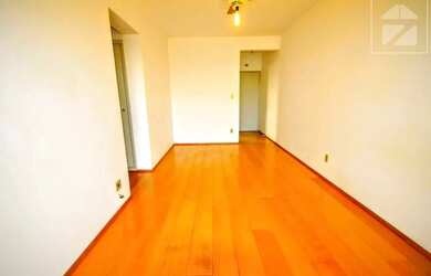 Imagem: O apartamento possui 1 Dormitório, 2 Banheiros, 1 Vaga na garagem