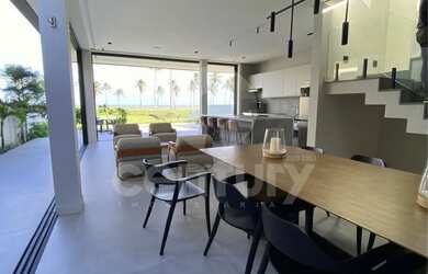 Imagem: A casa em condomínio possui 4 Dormitórios, 5 Banheiros, 2