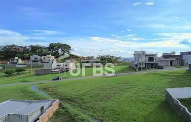 Imagem: O terreno possui 360m² de Área e está localizado em Jardins