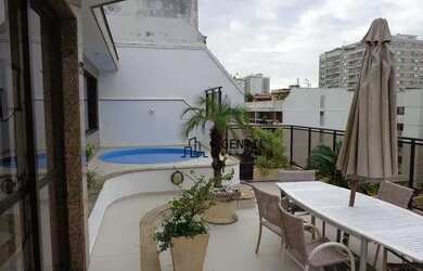 Imagem: O apartamento na cobertura possui 3 Dormitórios, 5 Banheiros