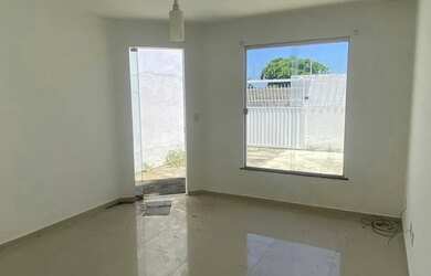 Imagem: A casa possui 2 Dormitórios, 2 Banheiros, 1 Vaga na garagem