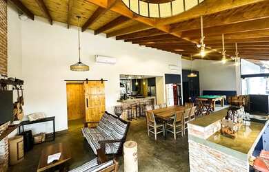 Imagem 4: Casa de condomínio para venda tem 700 metros quadrados com 5 quartos