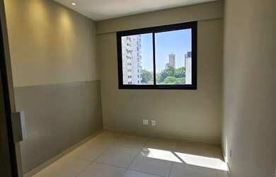 Imagem: O apartamento possui 2 Dormitórios, 2 Banheiros, 2 Vagas na