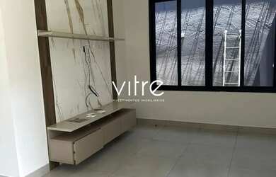 Imagem: A casa possui 3 Dormitórios, 2 Banheiros, 3 Vagas na garagem