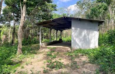 Imagem: A fazenda possui 45.000m² de Área e está localizado em Coxipó