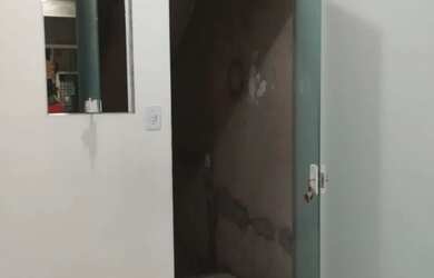 Imagem: A casa possui 1 Dormitório, 1 Banheiro e está localizado