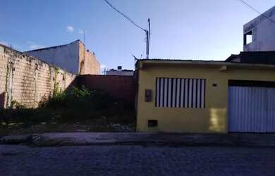 Imagem: O terreno possui 126m² de Área e está localizado em Soledade