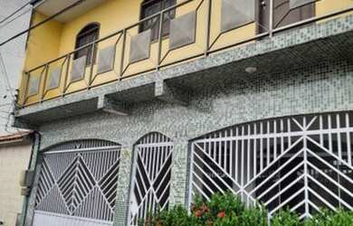 Imagem: A casa possui 5 Dormitórios, 5 Banheiros, 2 Vagas na garagem