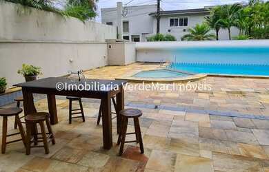 Imagem: A casa à venda possui 5 Dormitórios, 4 Banheiros, 2 Vagas