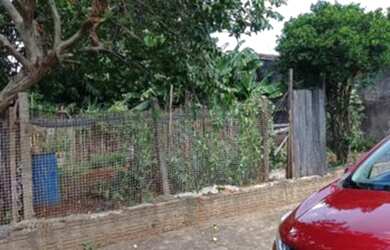 Imagem 2: Lote/Terreno para venda tem 300 metros quadrados em Residencial Santa...